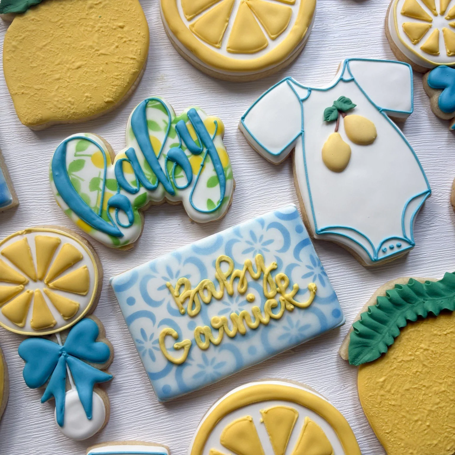 When life gives you lemons&hellip; celebrate a sweet little one on the way! 🍋💛

These bright and beautiful Mediterranean-inspired baby shower cookies are the perfect blend of sunshine, sweetness, and celebration! 🍋🌿✨ With cheerful lemons, citrusy