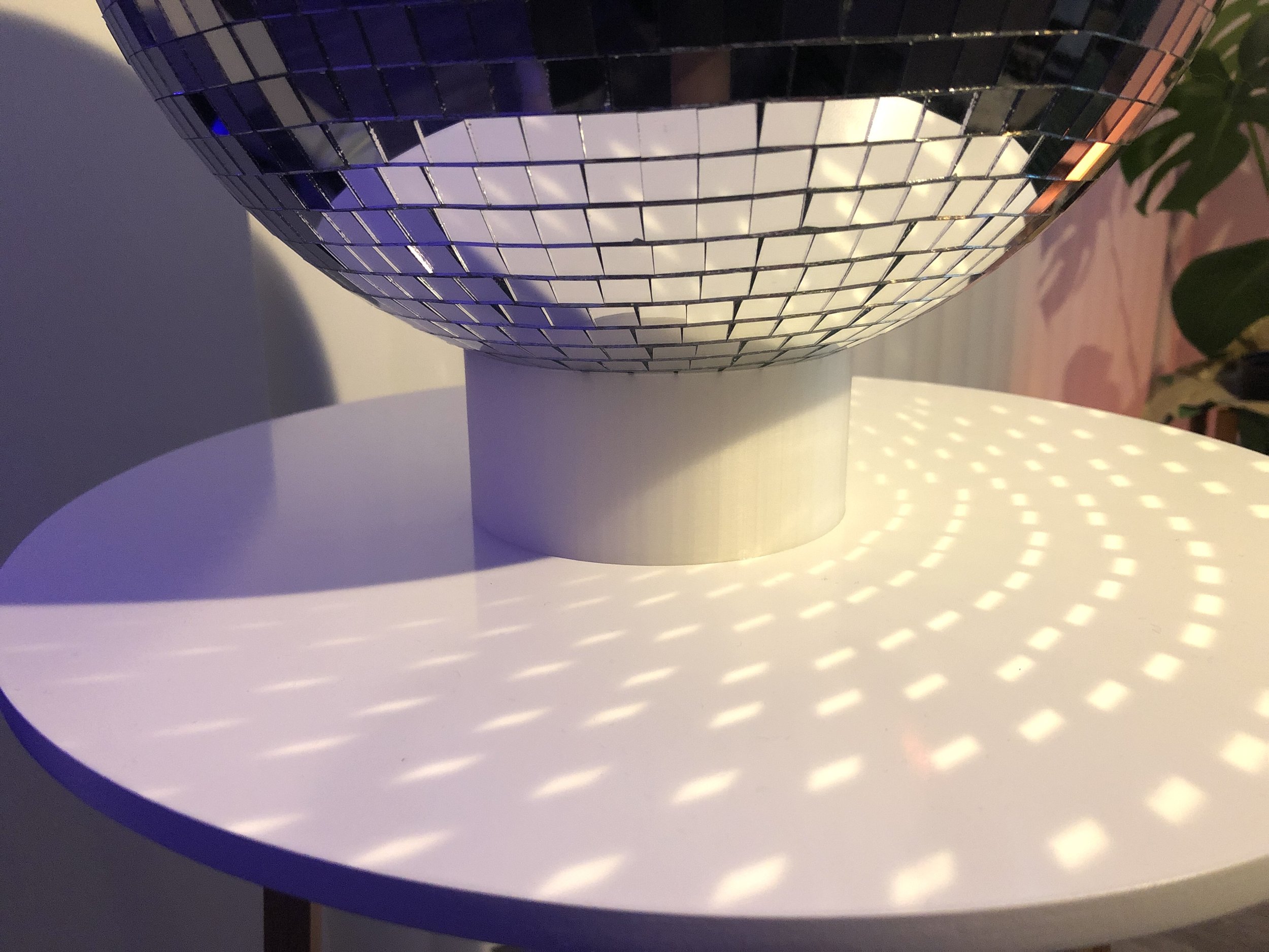 discoStand_closeup.jpg
