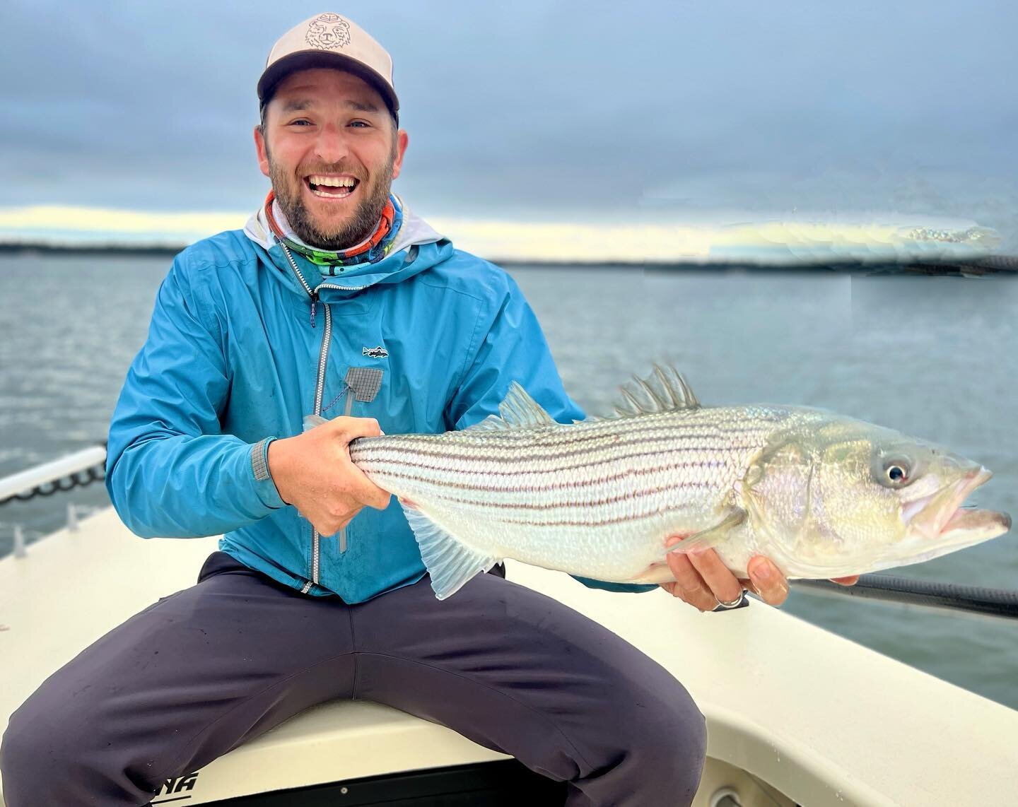 Big smiles stalking stripes in the skinny skinny on a recent trip with @barrettames 
#benwhalleyfishing