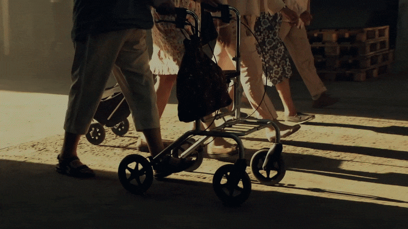 ezgif.com-gif-maker (5).gif