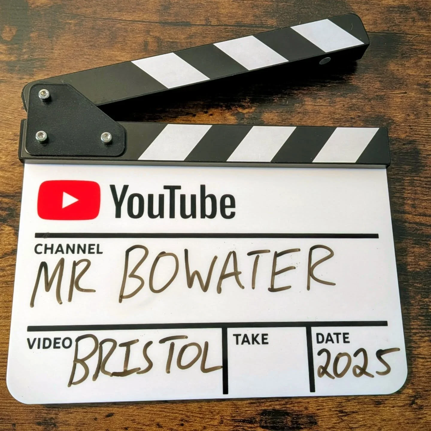 Day 4 of producing my Bristol Case Study series for @youtube tomorrow. 

Capturing more photos, thumbnails and social 🎥

Then editing and publishing of resources:
1) Intro + Opportunities 
2) Challenges 
3) Temple Quarter Regeneration
4) Revision 🎥