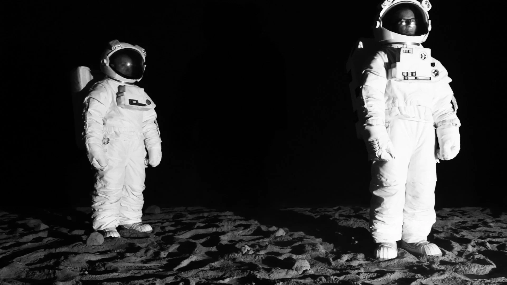 astronauts3_1.jpg