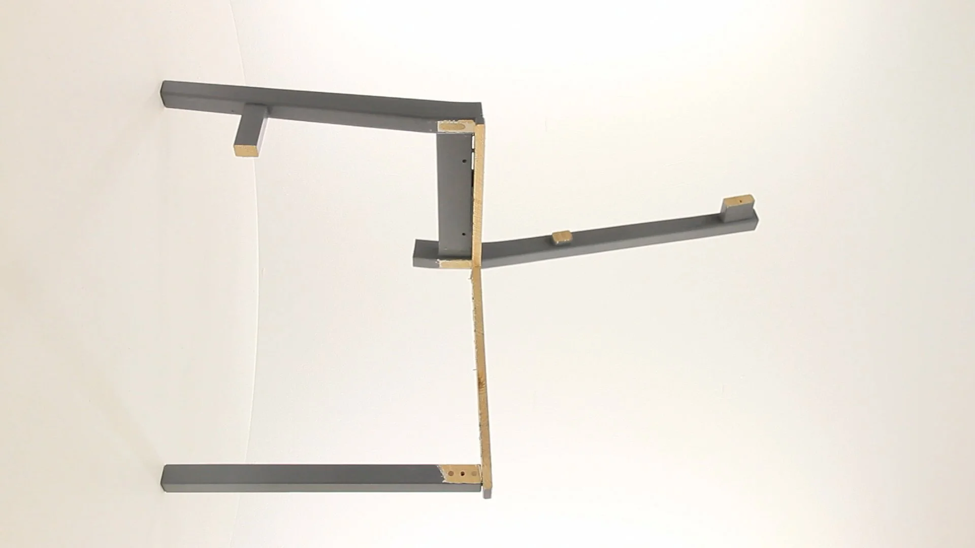 broken chair12_1.jpg