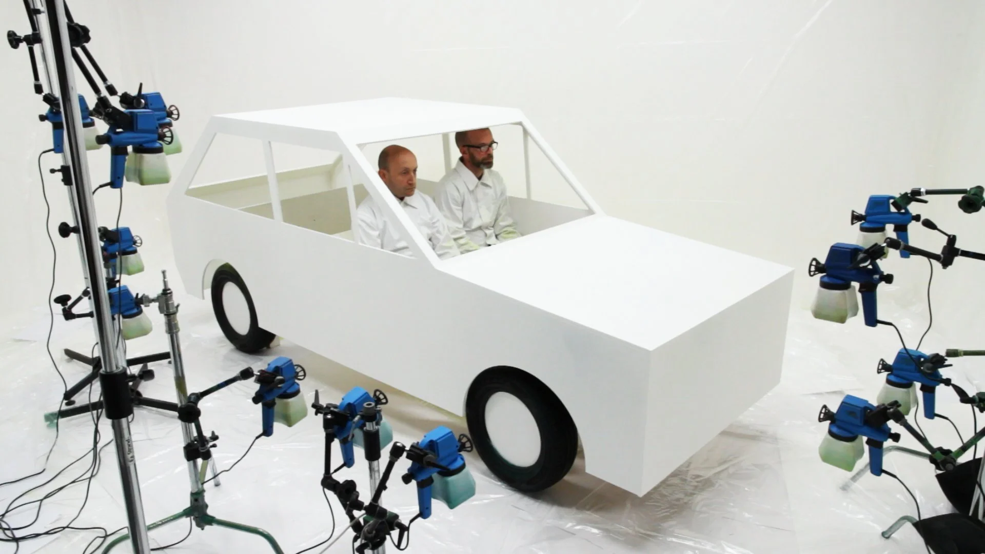 SEMI AUTOMATIC PAINTING MACHINE (2014) 19'00"