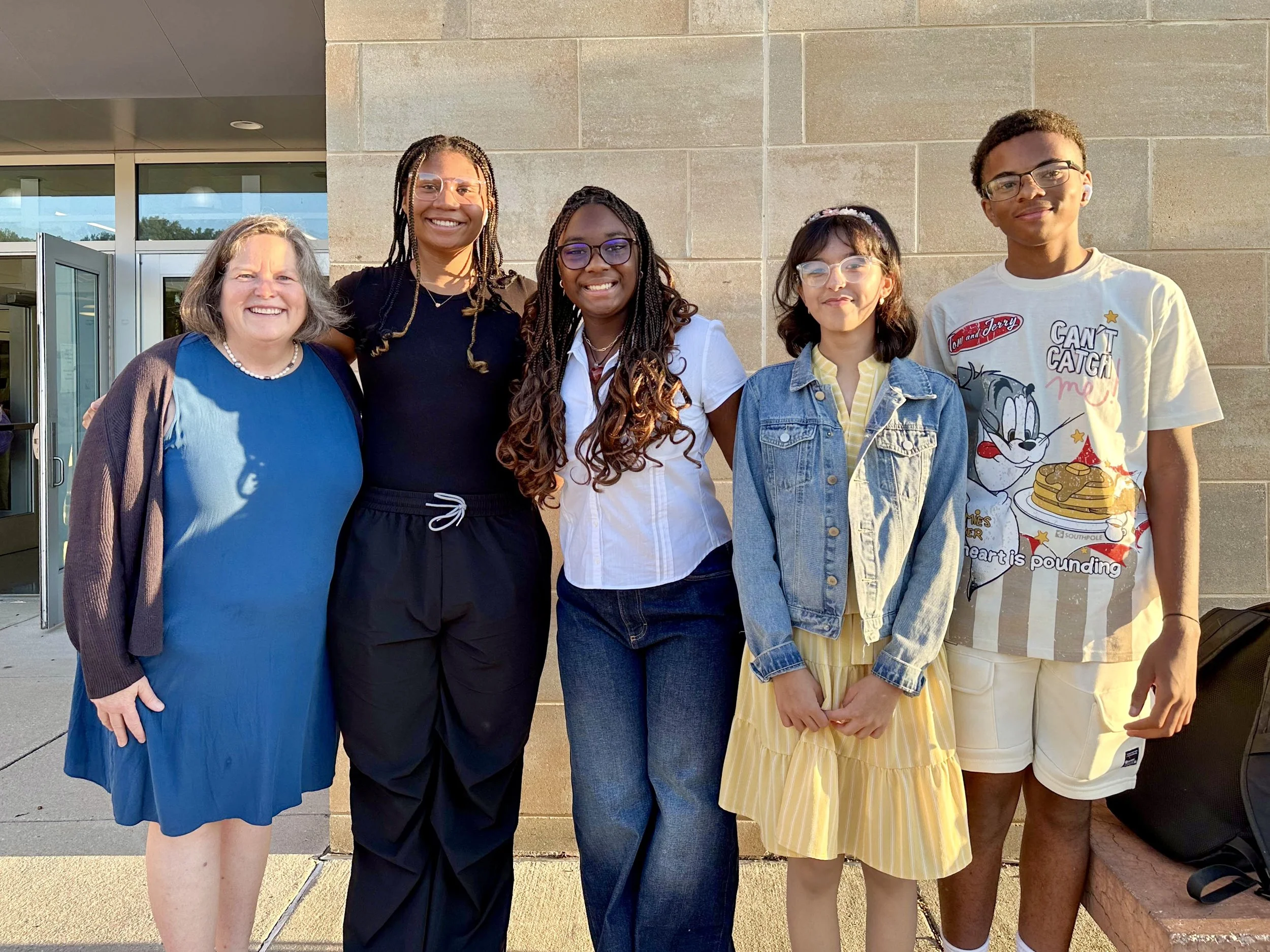 Cathi with LPP-THS students who changed buses at Carver 2.jpg