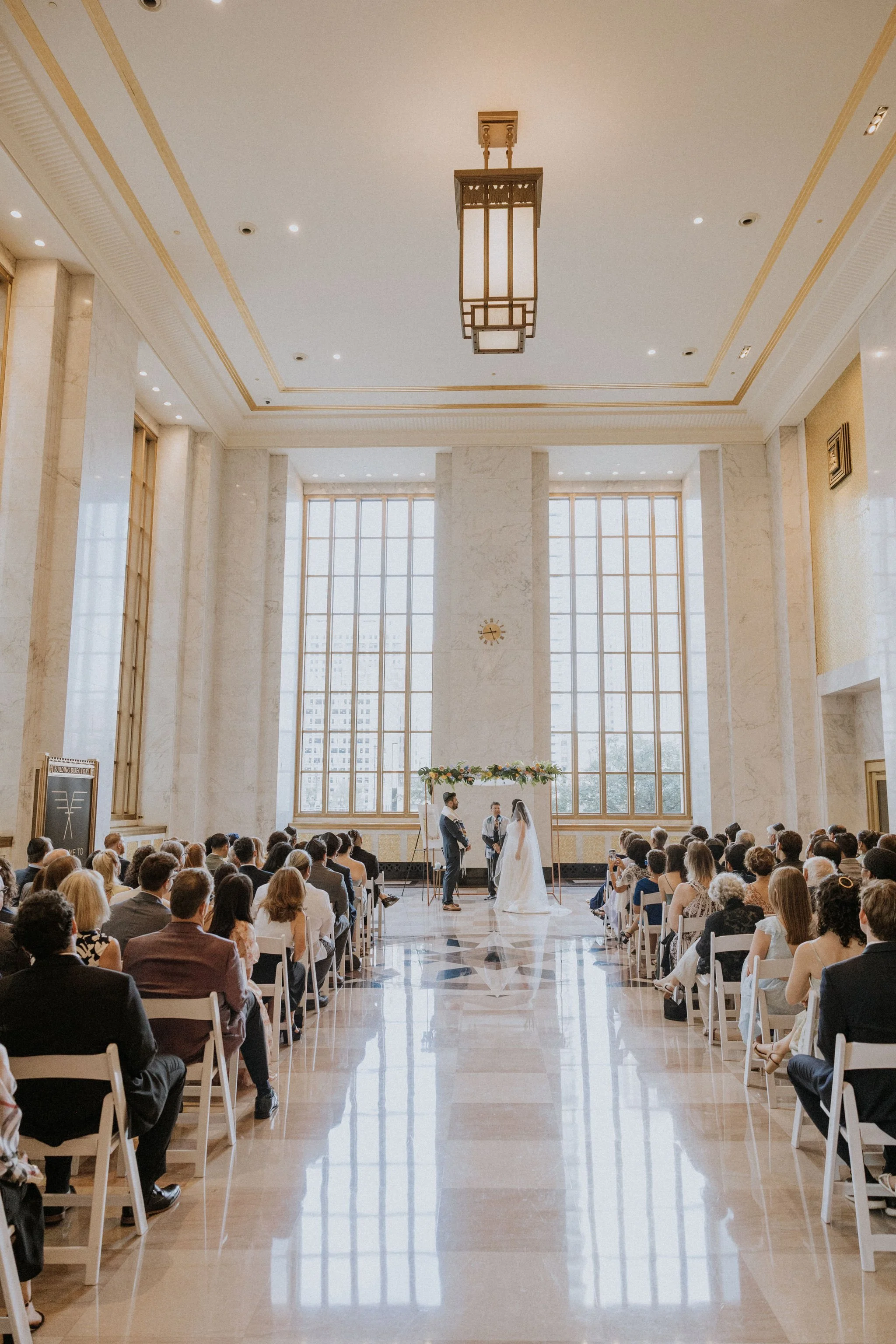 These History Lovers Had Their Jewish Wedding at The Old Post Office