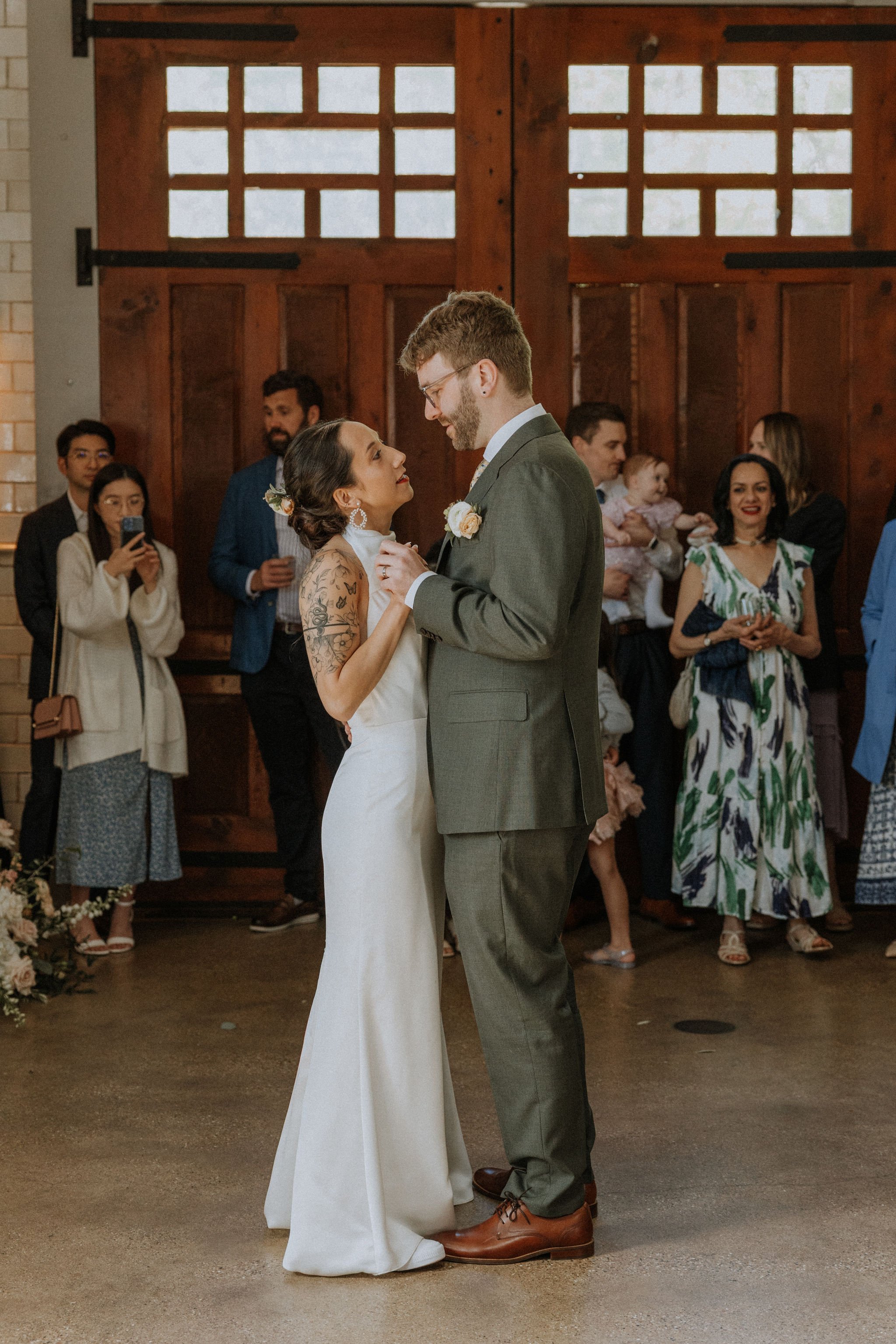 Wake Up! We’re Getting Brunch (at This Firehouse Chicago Wedding)