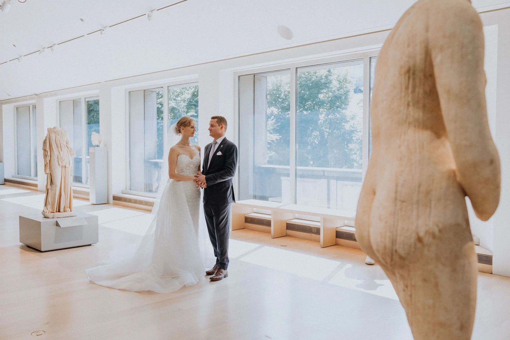 art institute of chicago documentary wedding photographer