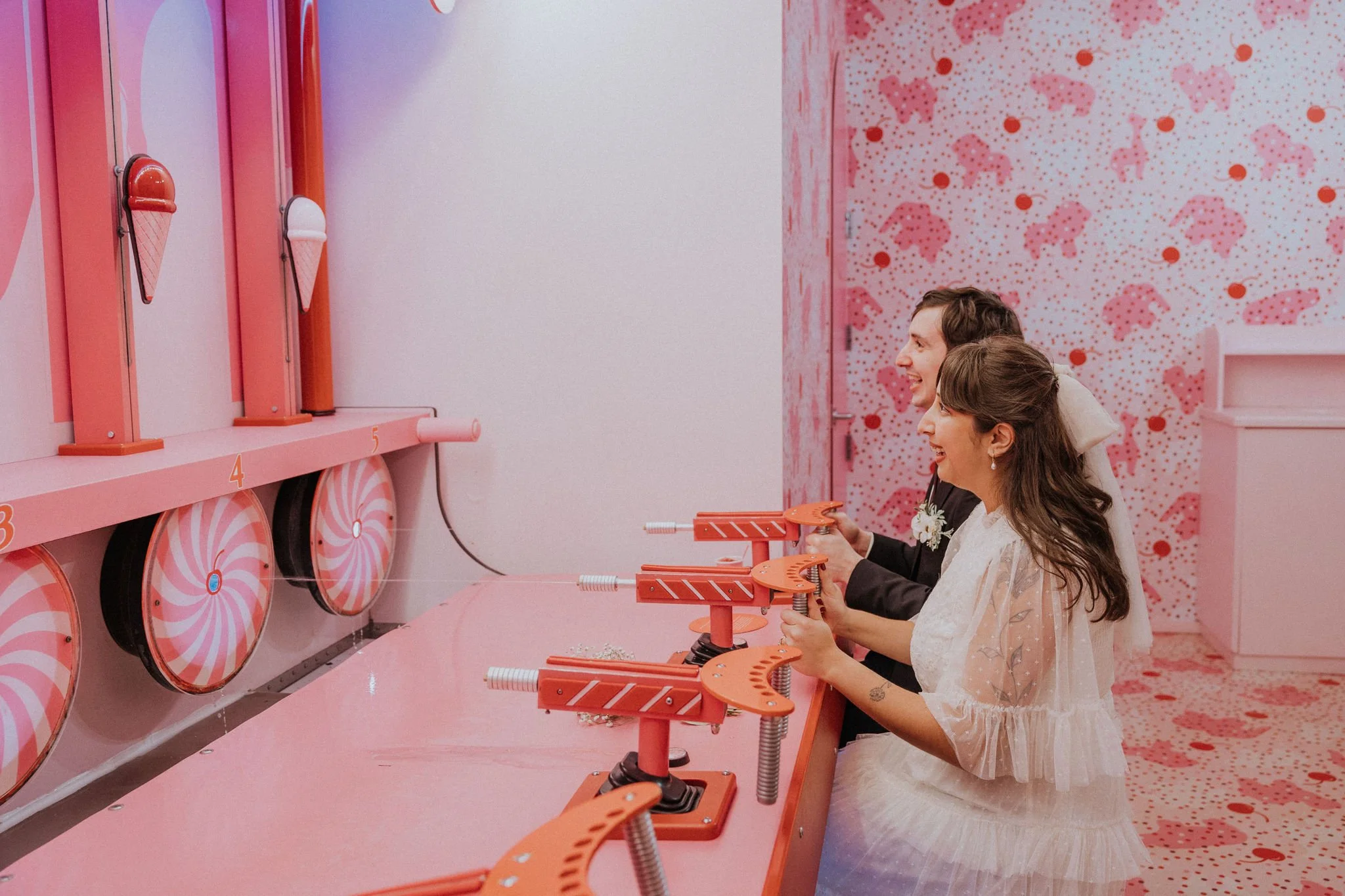 museum of ice cream chicago wedding photographer elopement photographer engagement photographer