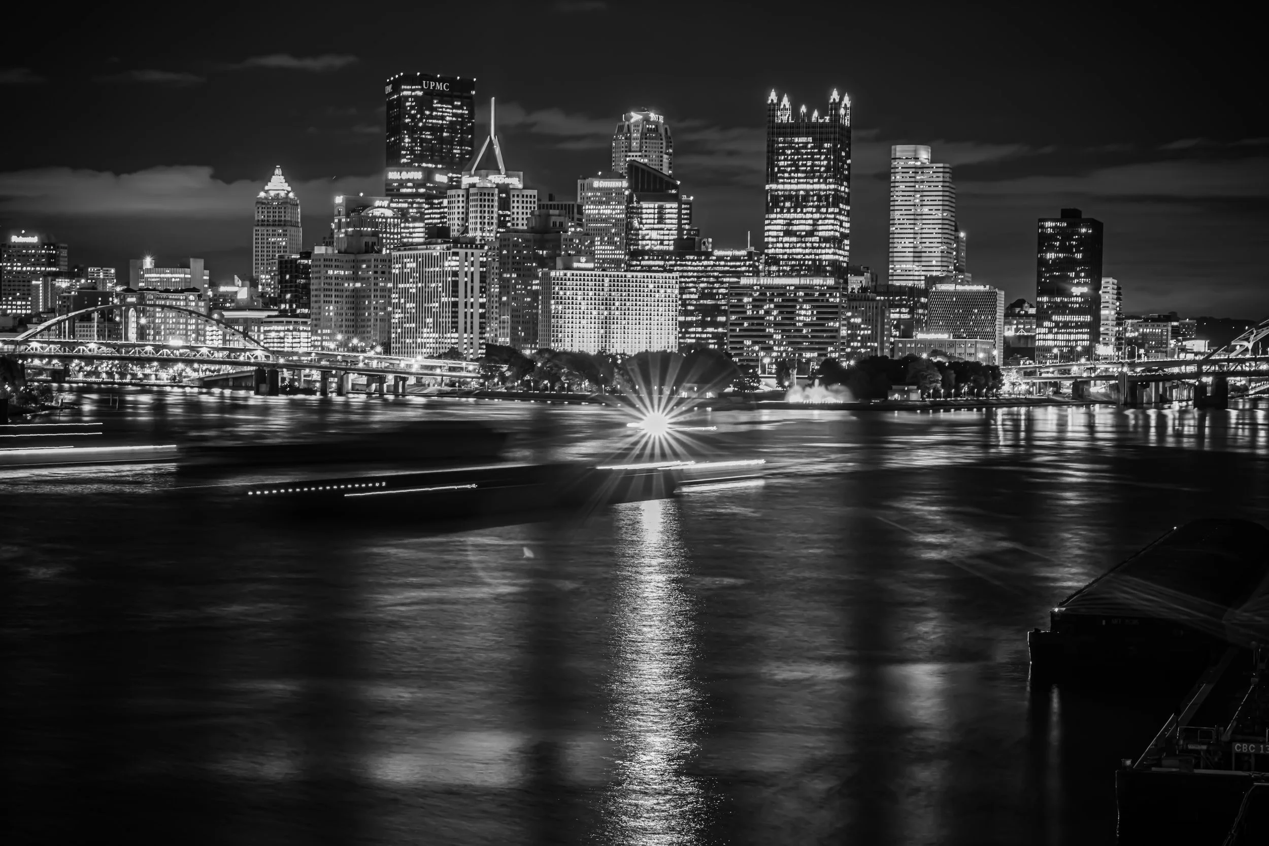 WP Bridge boat light bnw.jpg