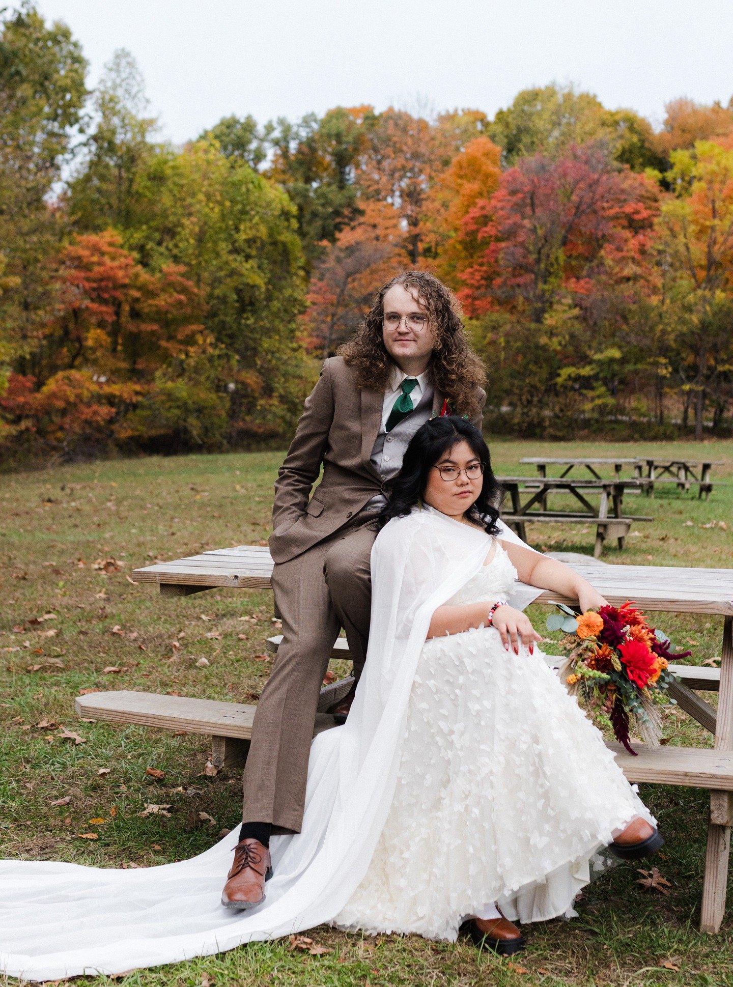 Truly blessed to have photographed two perfect fall weddings this last weekend. Things are starting to slow down now and I am spending all my free time working through galleries and returning them to everyone. Looking forward to having the queue clea