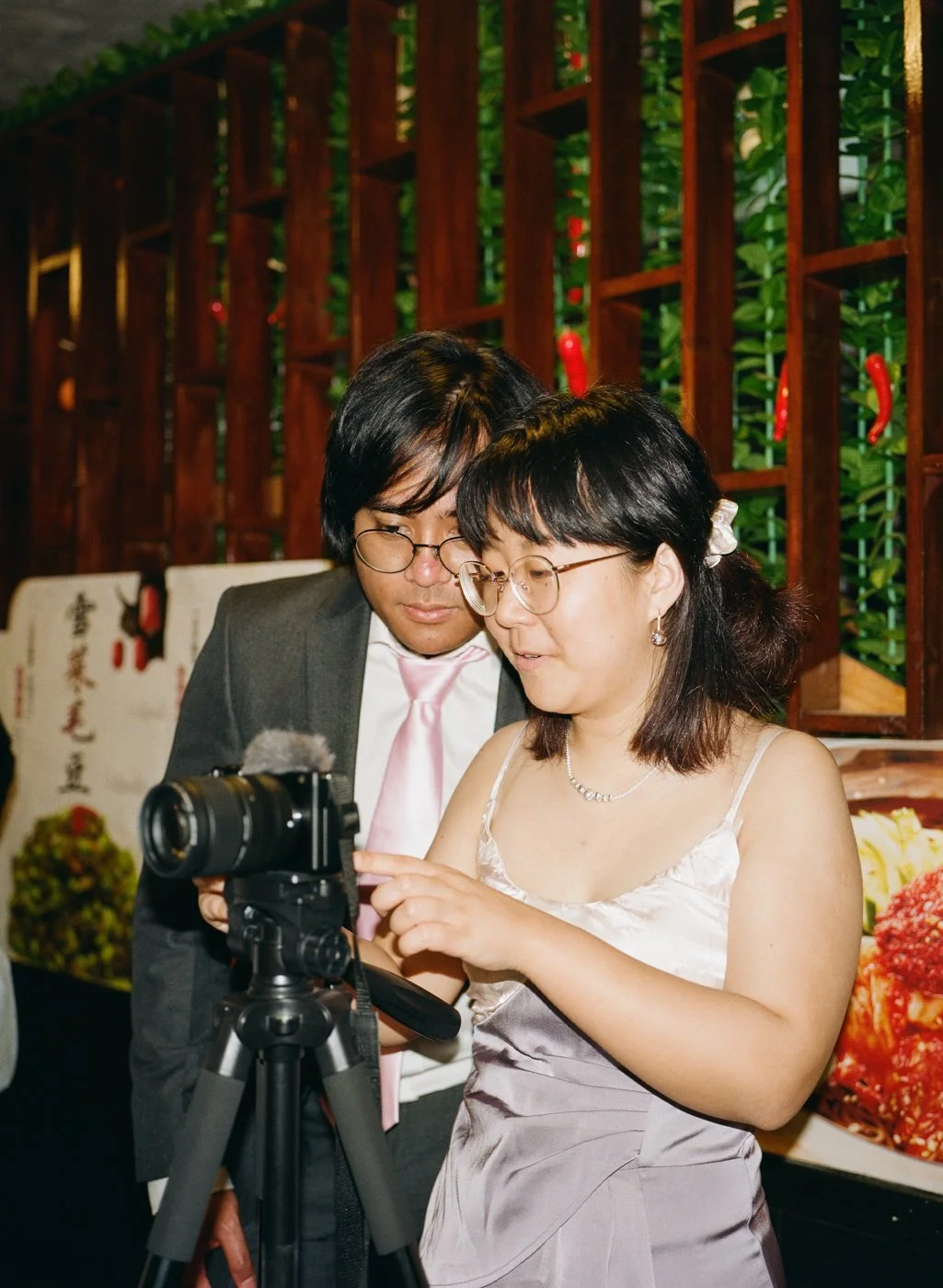 chineseresturant-weddingparty-filmphotography-4.jpg