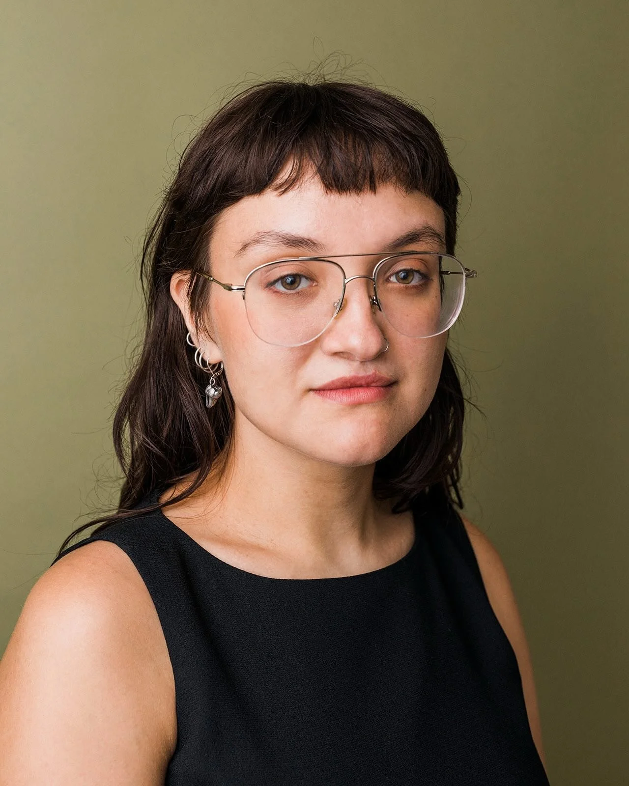 Hanging out at Office Clothier 1 - 5 today, drop by to get yourself a new headshot, or a &hearts;️ valentine&rsquo;s day pic on a red backdrop &hearts;️or just say howdy. Walk-ins all day - keeping it casual!