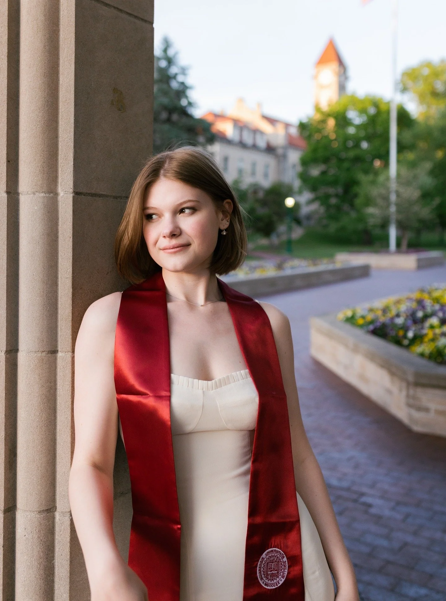 Did some sweet grad pics this week for Genna and Hannah! I'm out of town and pretty booked up this month, but I have lots of time in June and July for portraits of all kinds! Will be posting available studio time soon!