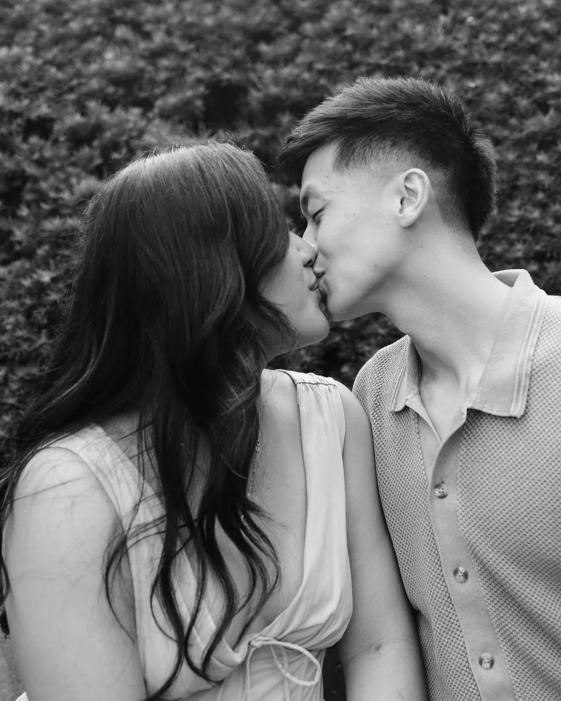 romantic film engagement photos in indianapolis, indiana
