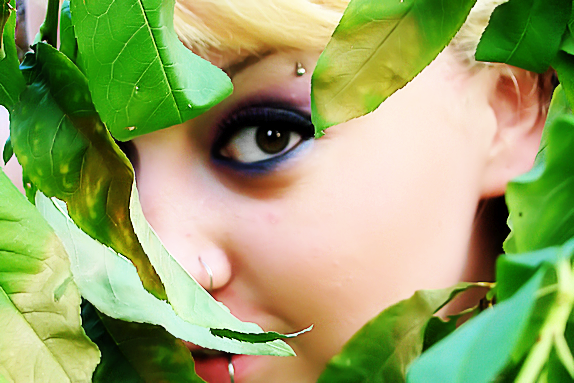saige bush peekaboo.png