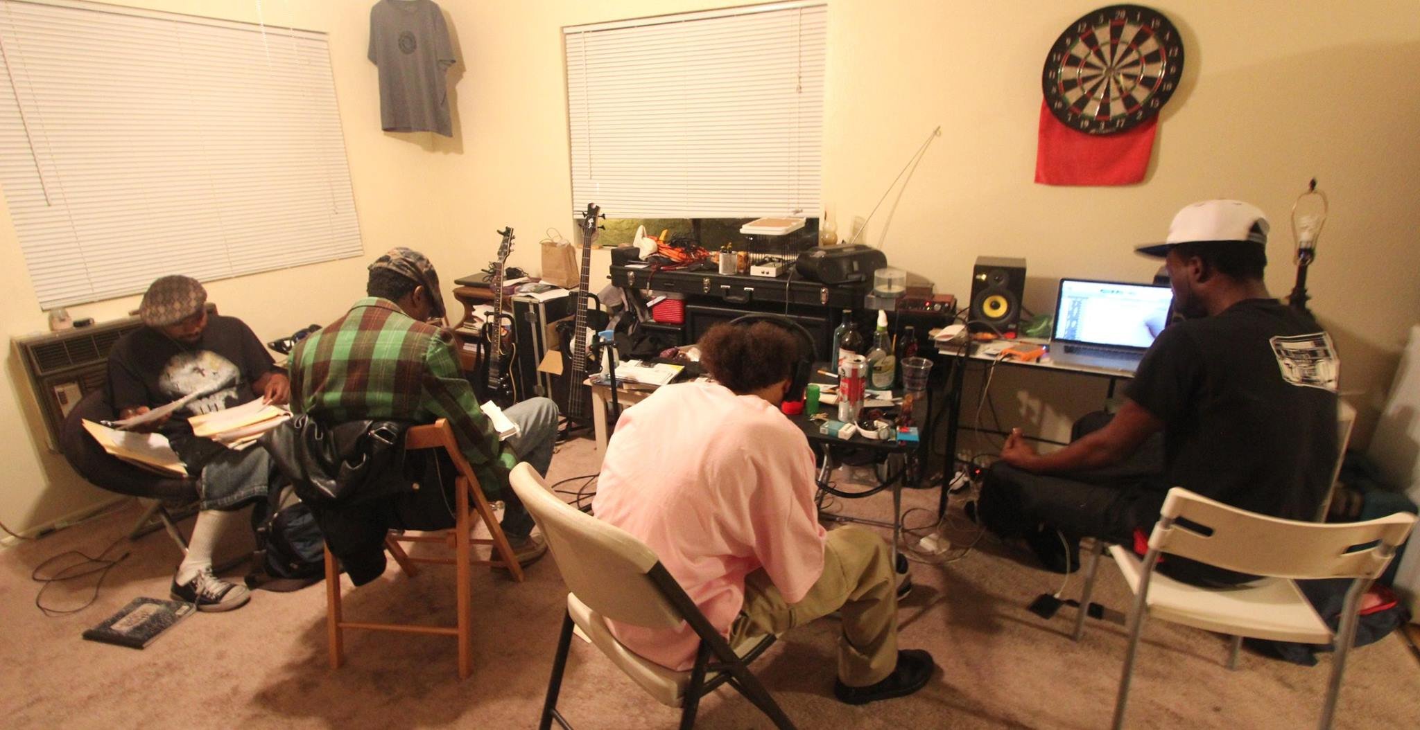 studio brdbingglpyakil8287 COLOR.jpg