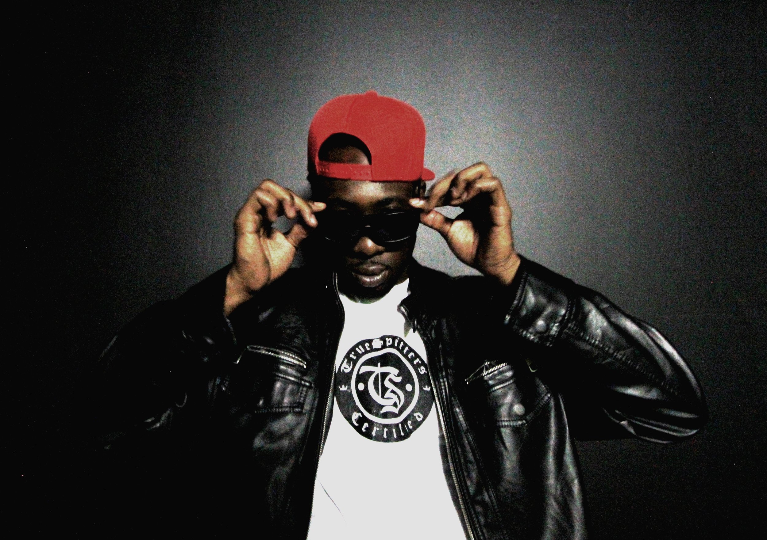akil peek_9087.jpg