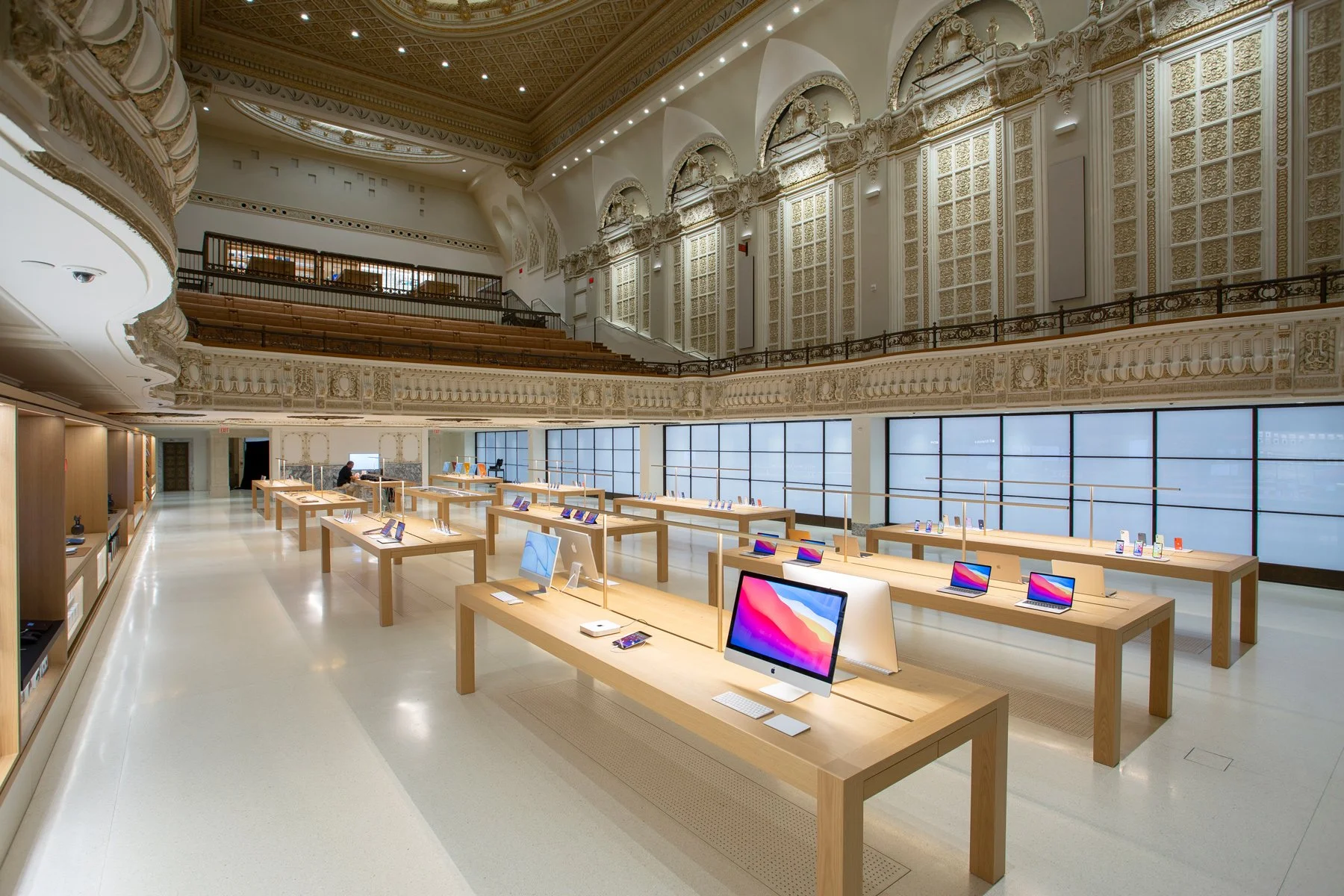 Apple Flagship, Tower Theatre_6.jpg