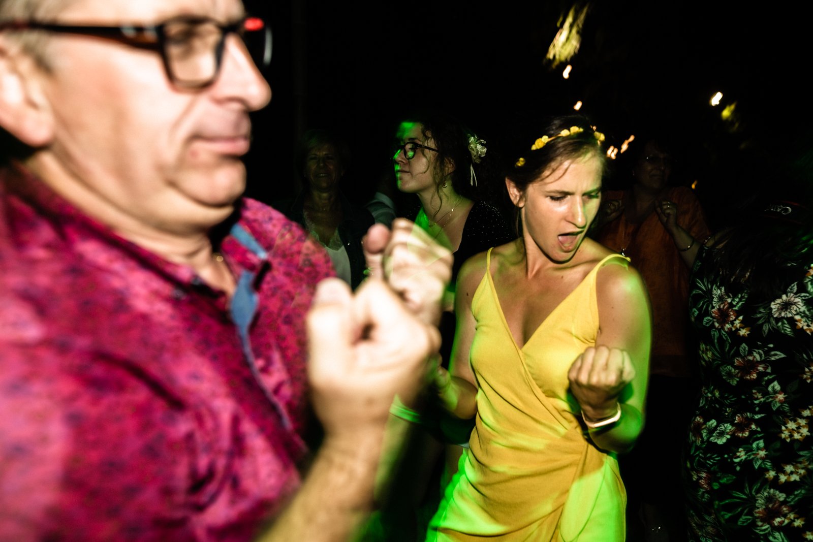Thia-photographe-documentaire-Mariage-var-1-3.jpg