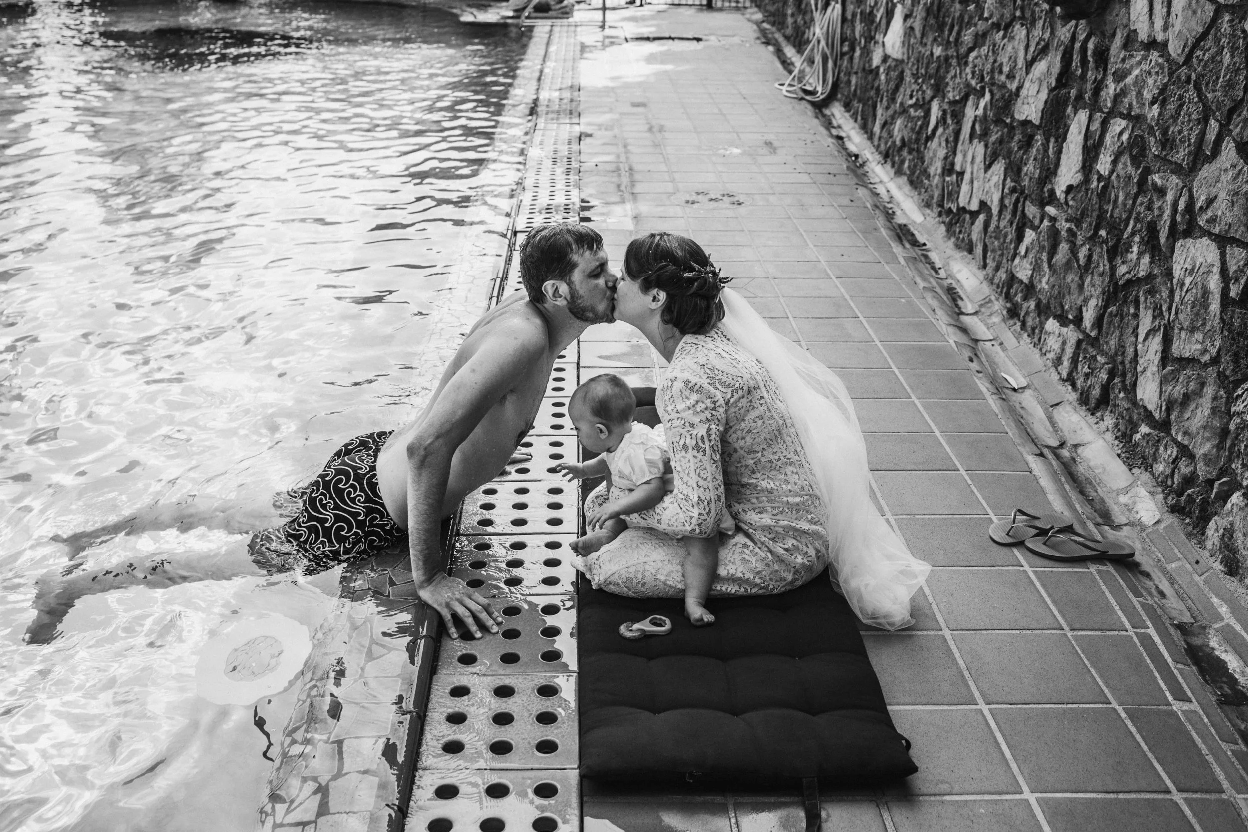 couple lors d’un mariage intime en Provence