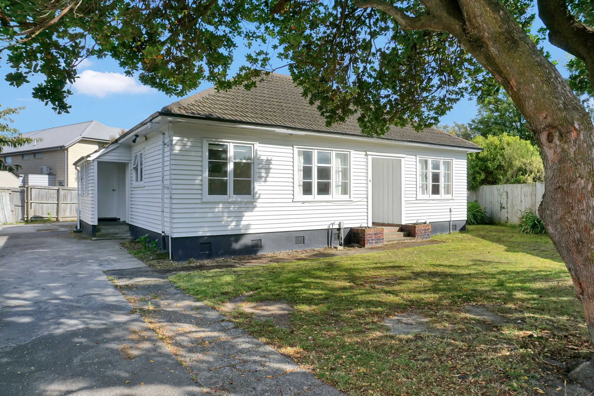 Rented $475.00 a week. 3 bed house Riccarton.