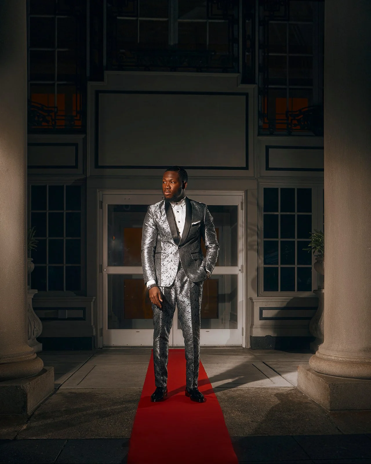 MR MINKS MEDIA EDOSA SUIT