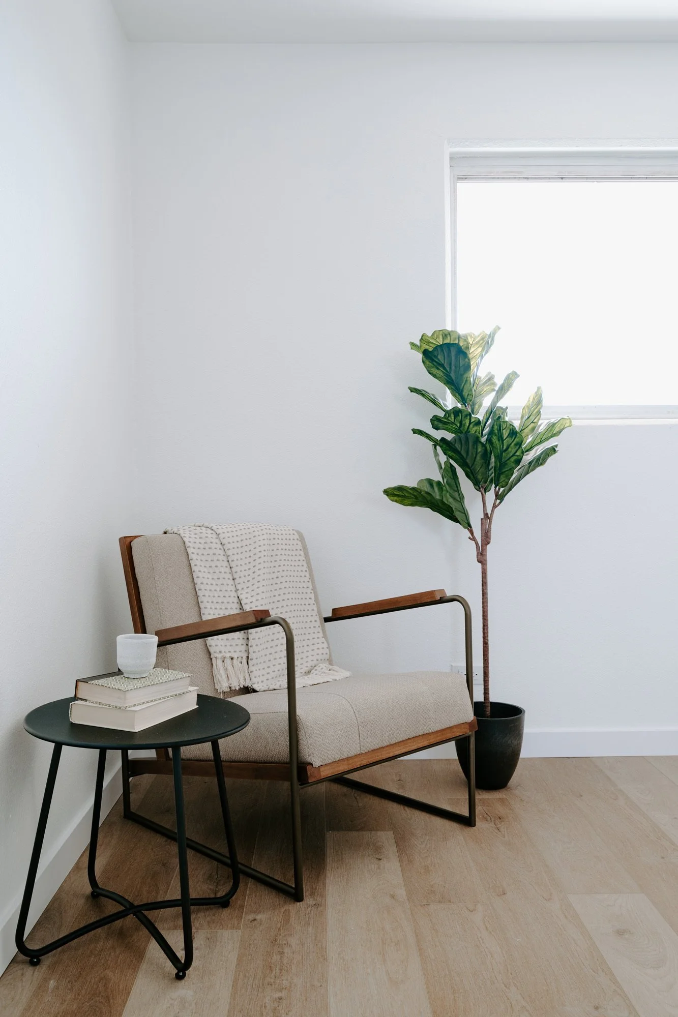 4944CassSt-MLS-021.jpg