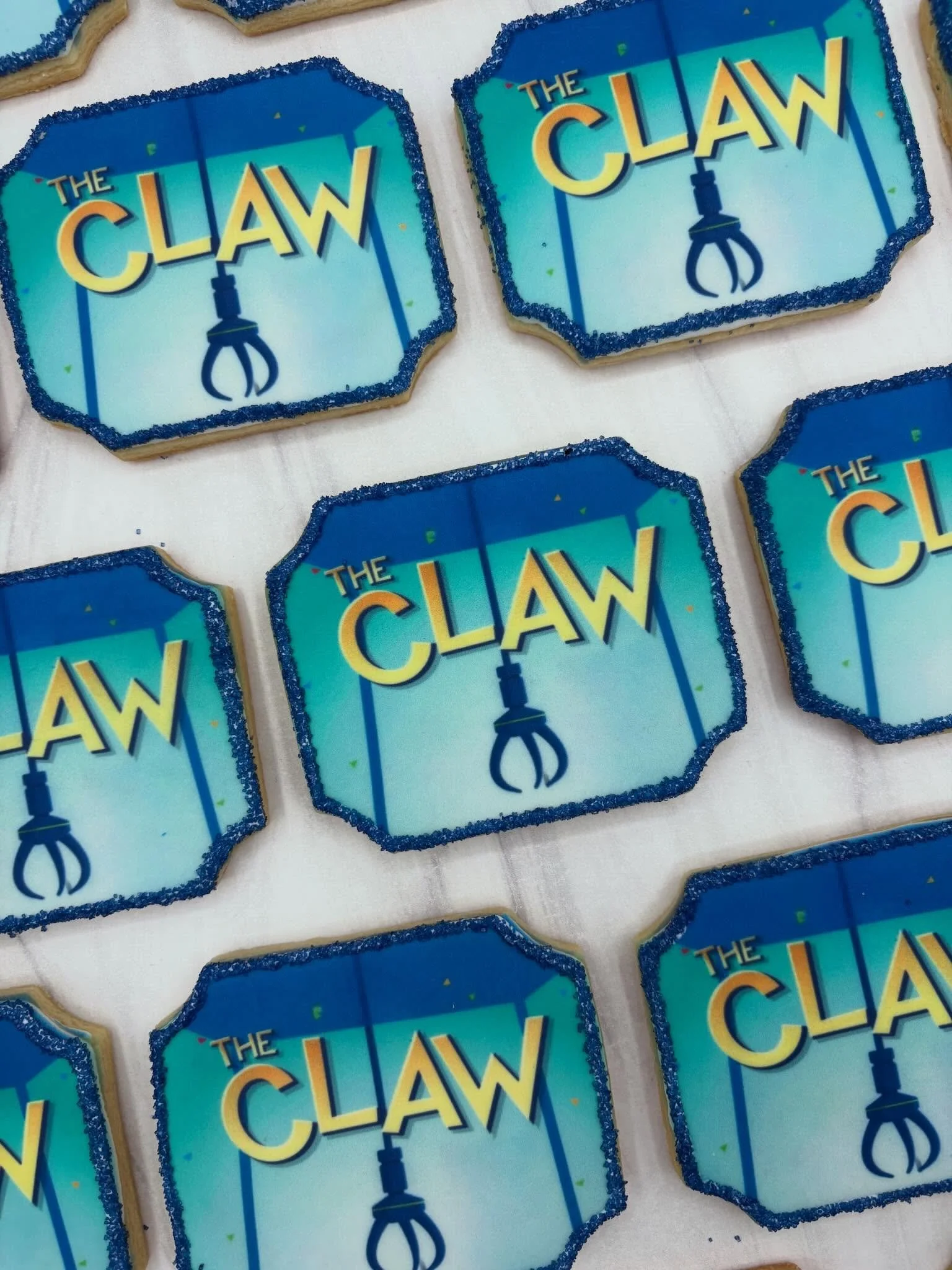 Congratulations to the talented students and dedicated @musicwestmoor !  I smiled 🙂, I laughed 🤭, and I cried 😢! All the best beyond these four walls to these amazing students&hellip;

#styledcookies #logocookies #customcookies #district28 #person
