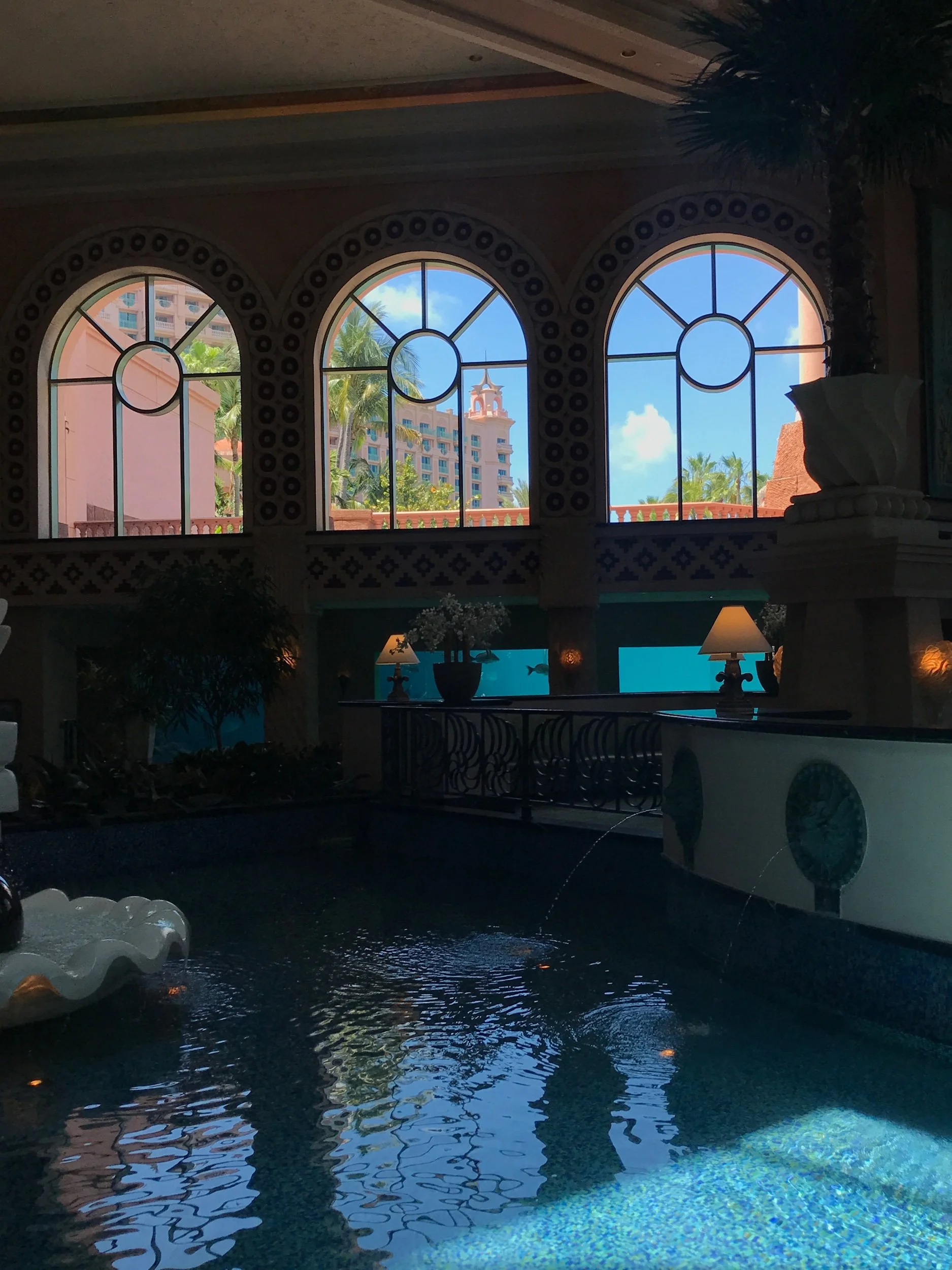 atlantis-nassau-bahamas-aquarium.jpeg