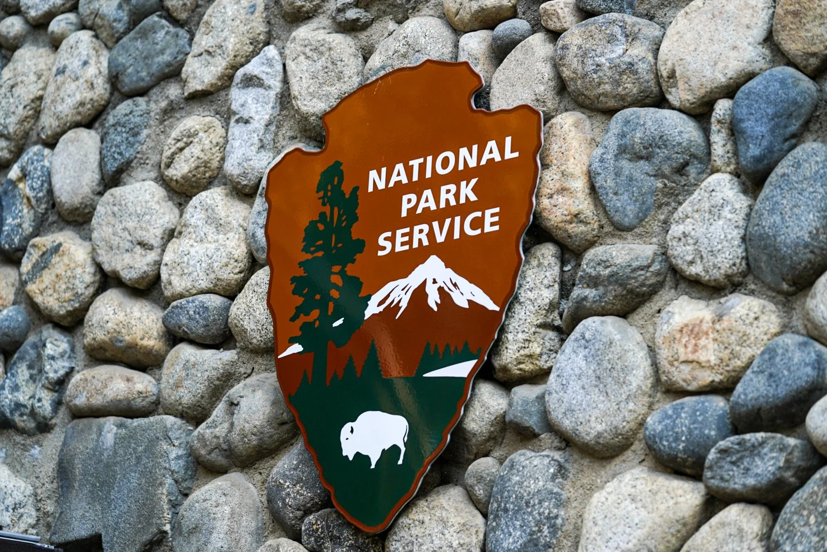 yosemite-national-park-sign.jpeg
