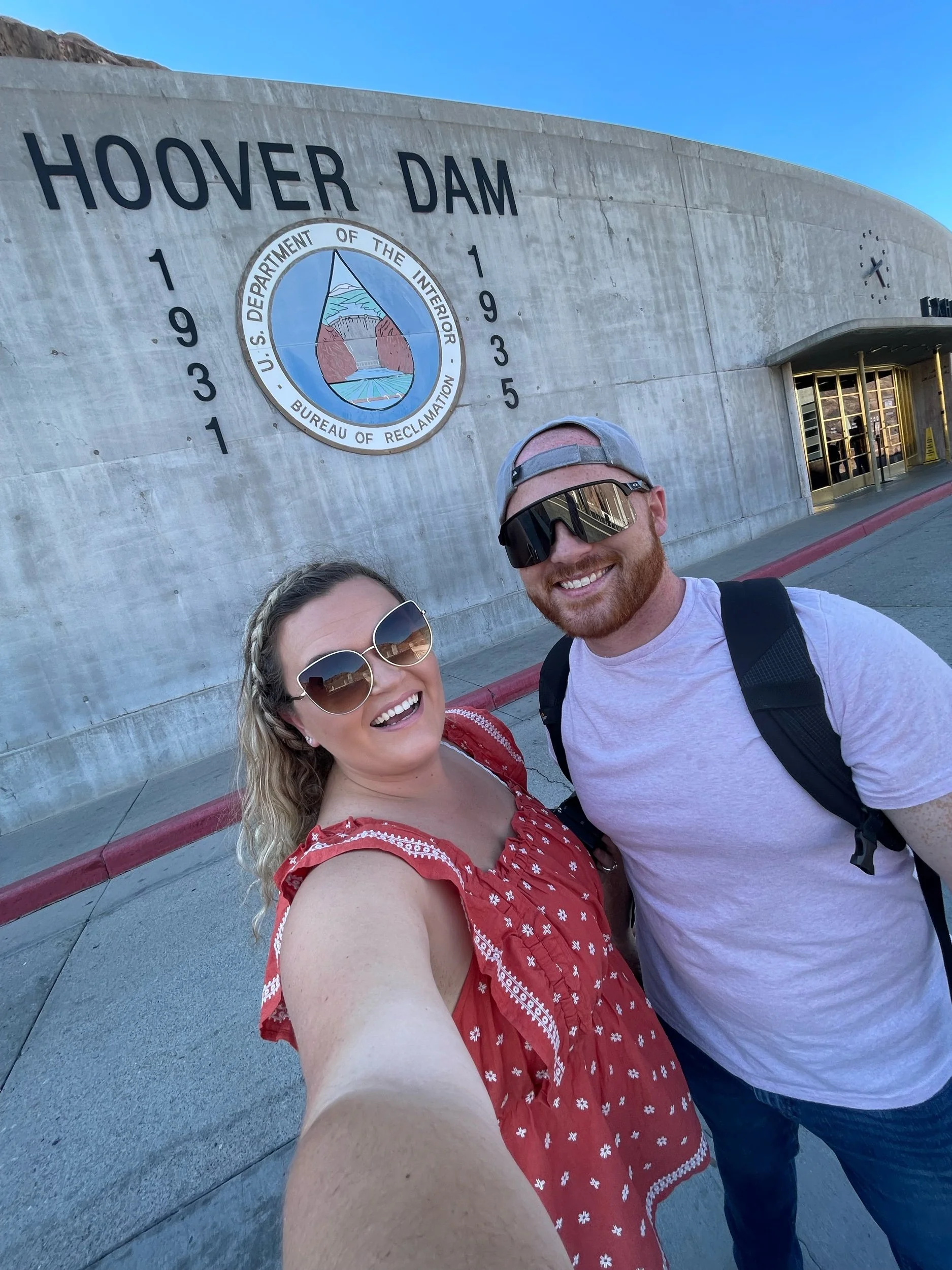 hoover-dam-selfie.jpeg