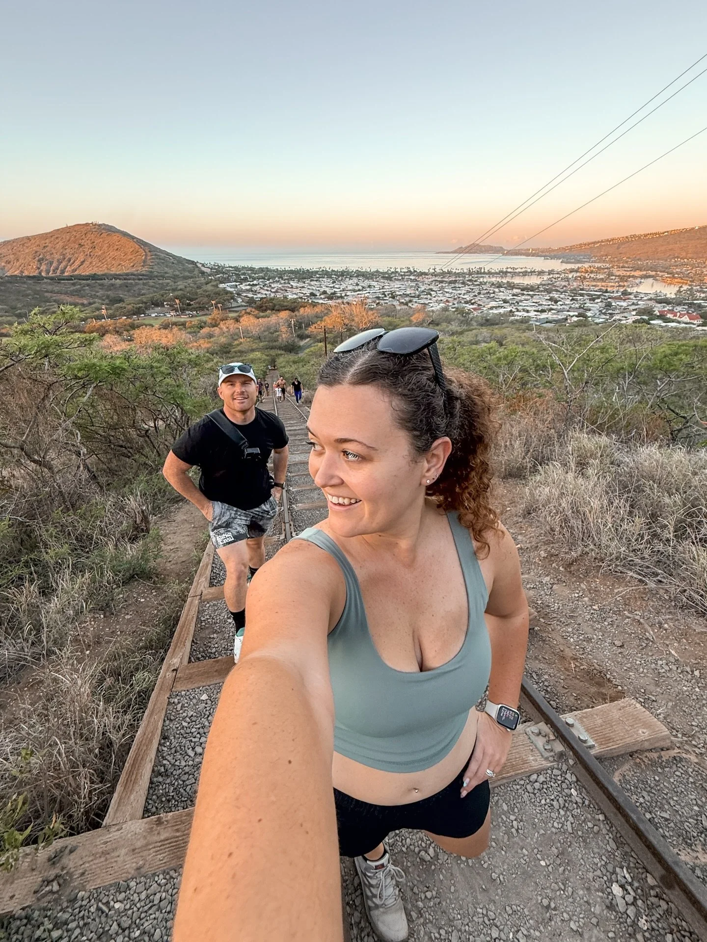Koko Crater Railway Trail 🥾 

This was a TOUGH hike, but well worth it for the views! 

#travelwithjoshandtaylor #kokocrater #oahuhikes #oahuhawaii #travelcouplelife