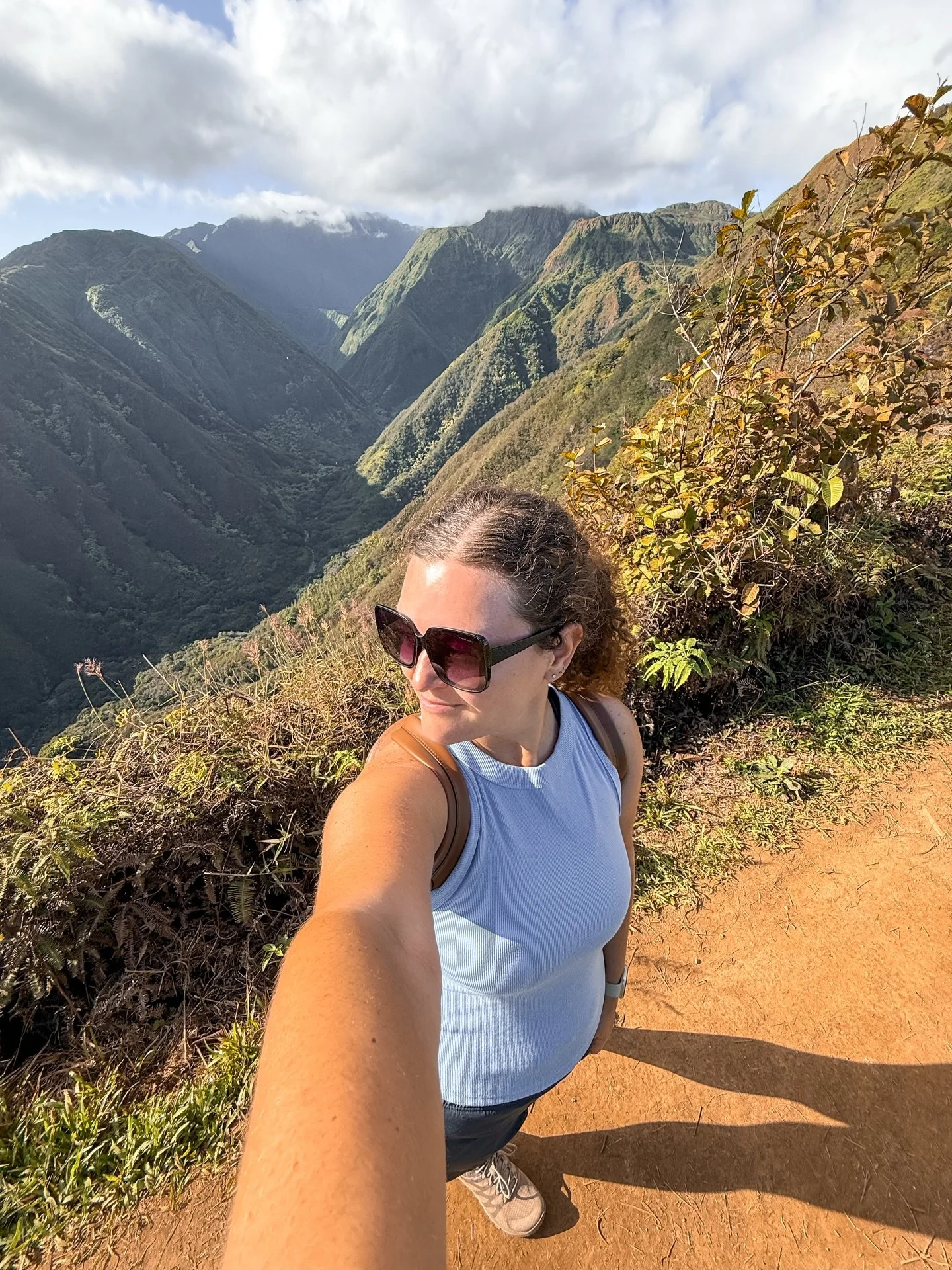 Hiking in Maui 🥾 

During our cruise around the Hawaiian islands we had two full days in Maui so we started off with a hike on the Waiheʻe Ridge Trail! 

This is a 4.2 mile round trip hike and while it was a little intense, it was so worth it for th