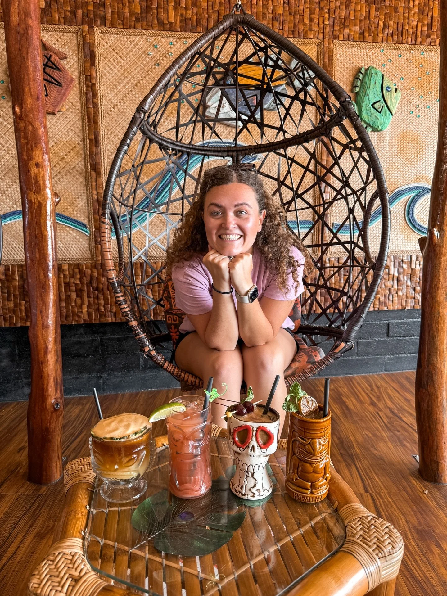 tiki time 🍹 

#travelwithjoshandtaylor #goldgellgetaways #tikibar #konahawaii