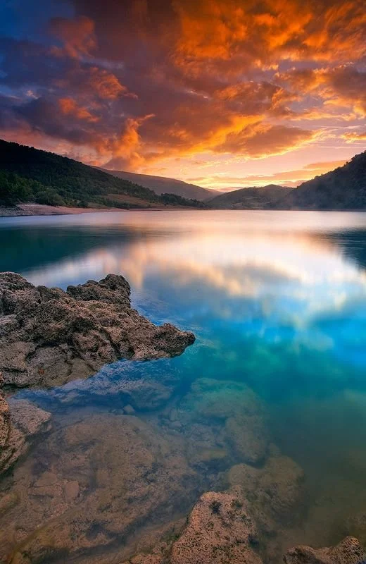 Lake Fiastra at sunset, Le Marche