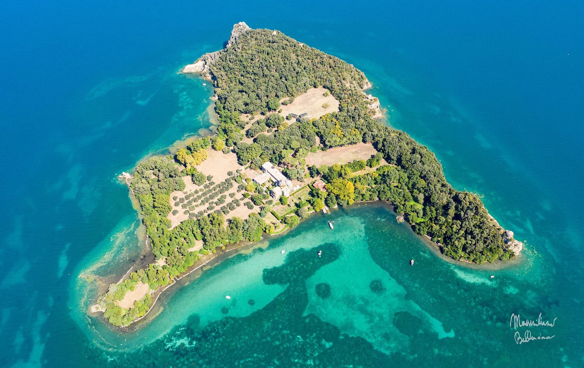 Bisentina Island.jfif