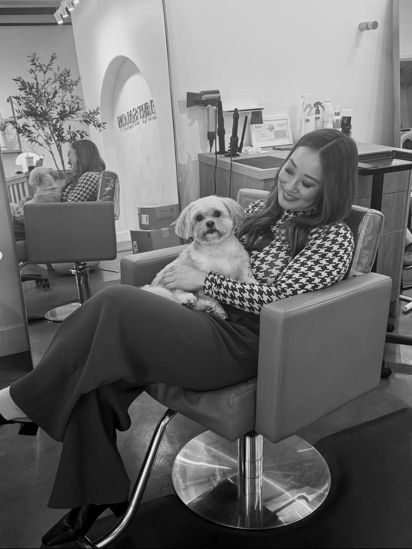 Happy National Rescue Dog Day to the best Chief Cuddle Officer a salon could have! 🐾🩵

(lap snuggles are optional, sniff checks are standard procedure.)

#salonlifestyle #sandiegohairsalon #nationalrescuedogday