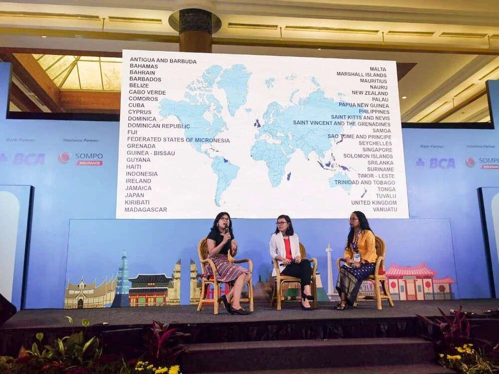 AIS Secretariat Promotes Ecotourism through Travel Fair