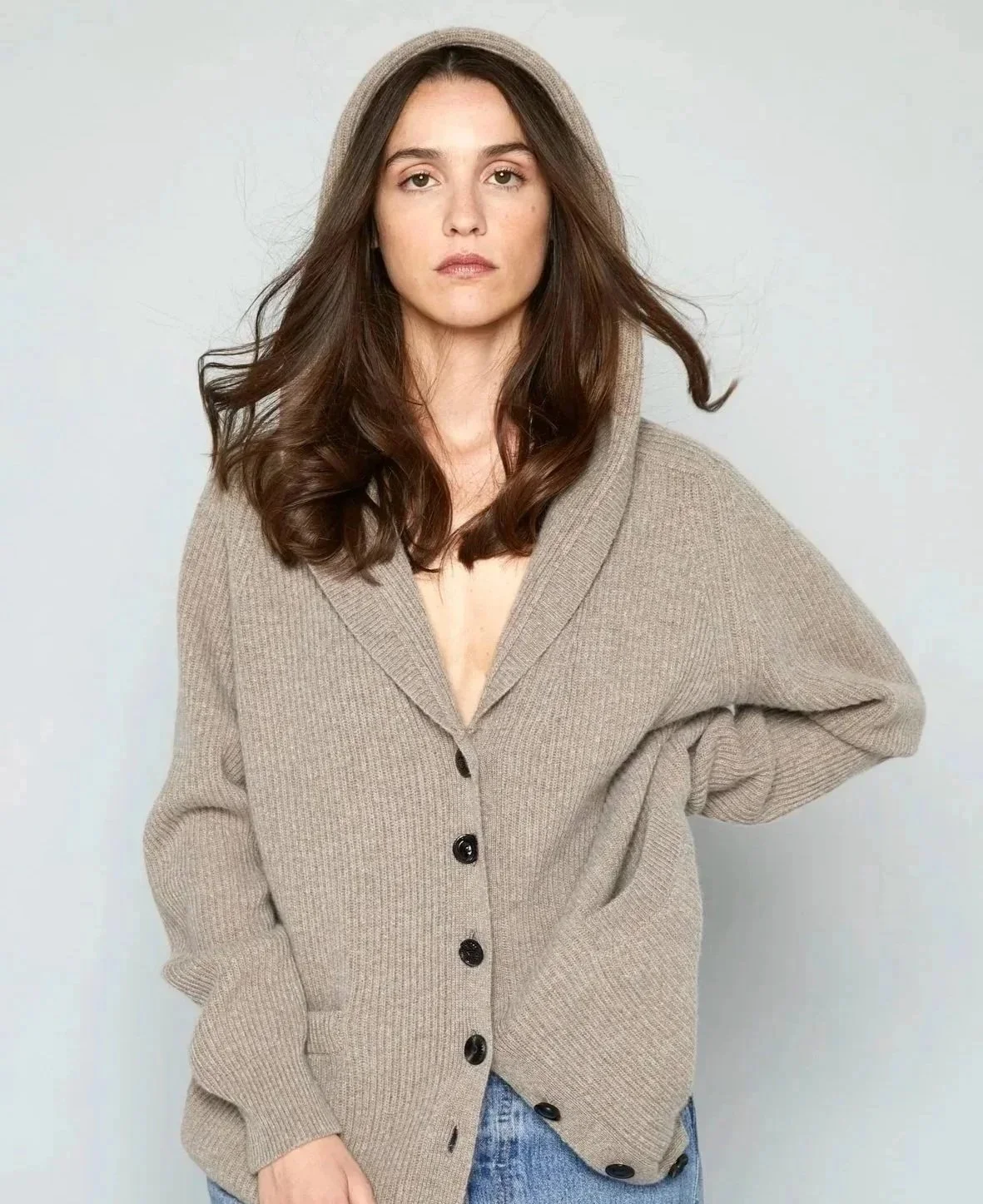 Hooded Bordeaux in Beige