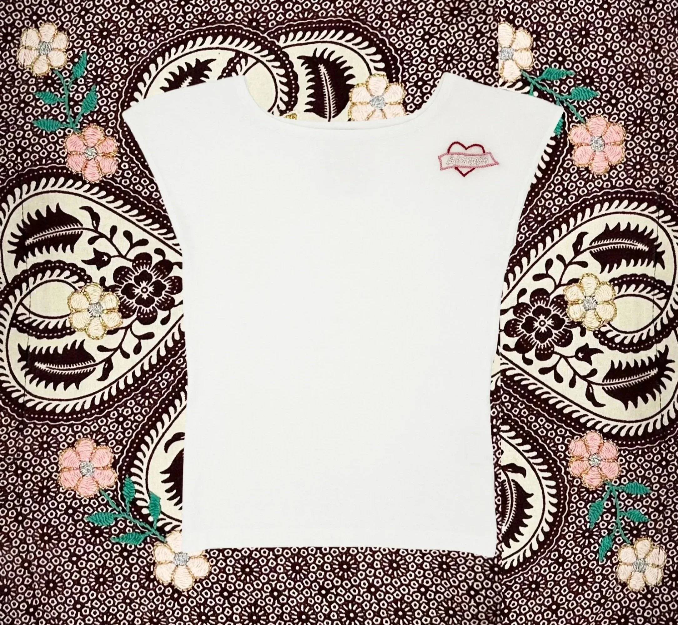 Capri in White Embroidered