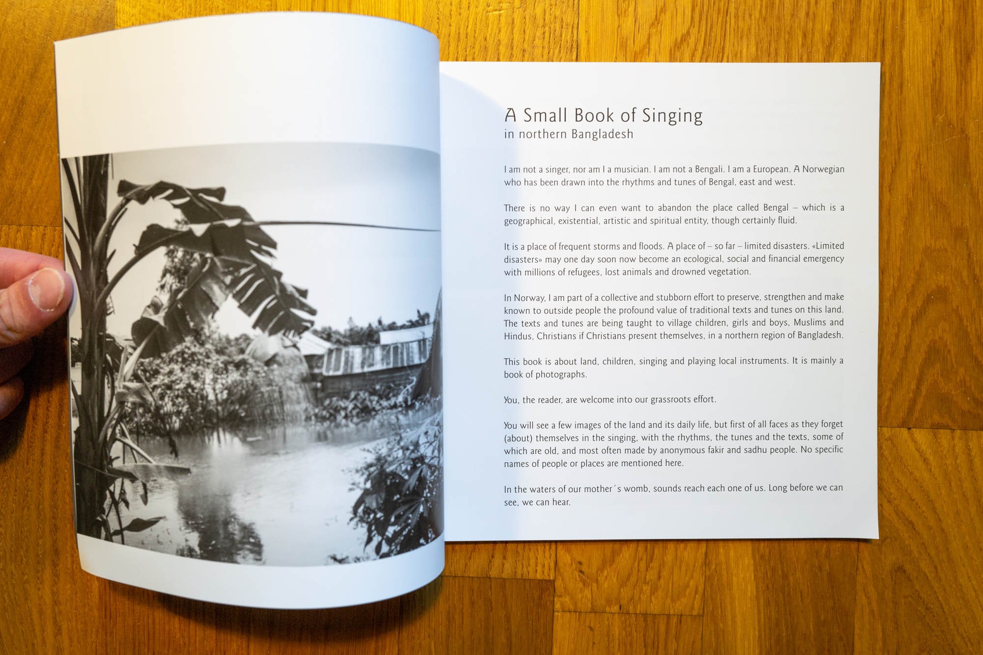 Small-book-of-singing-2.jpeg