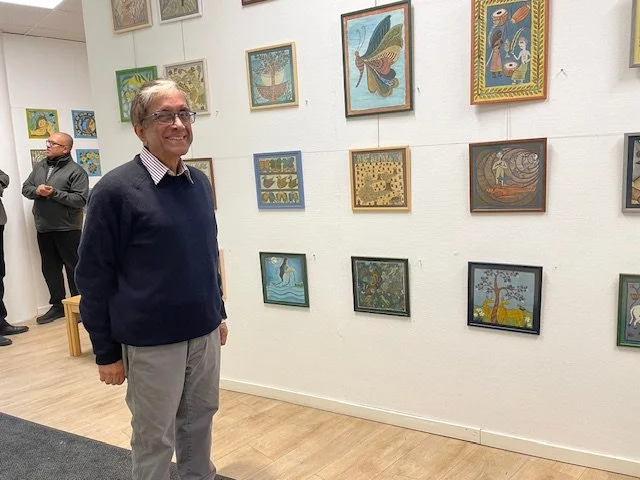 Mangfoldig maleriutstilling i Mela-huset