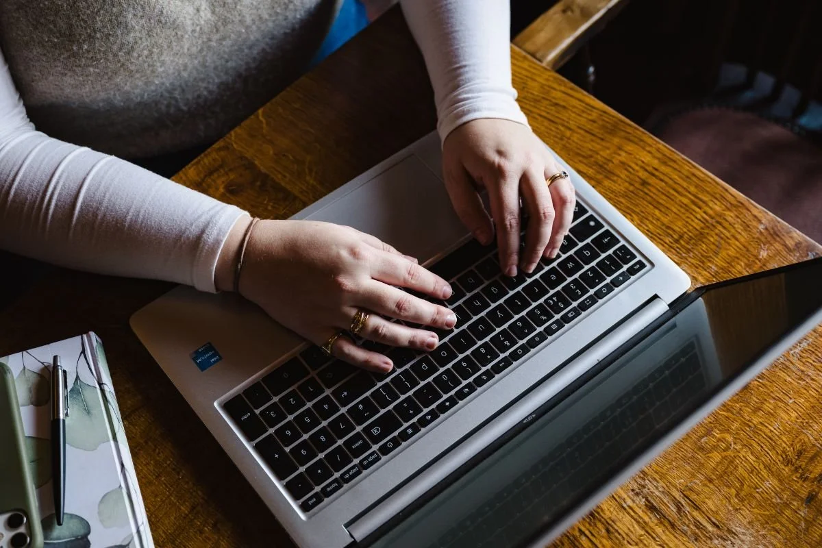 Case Study: Building Confidence, Consistency and Visibility Through Social Media and Pinterest