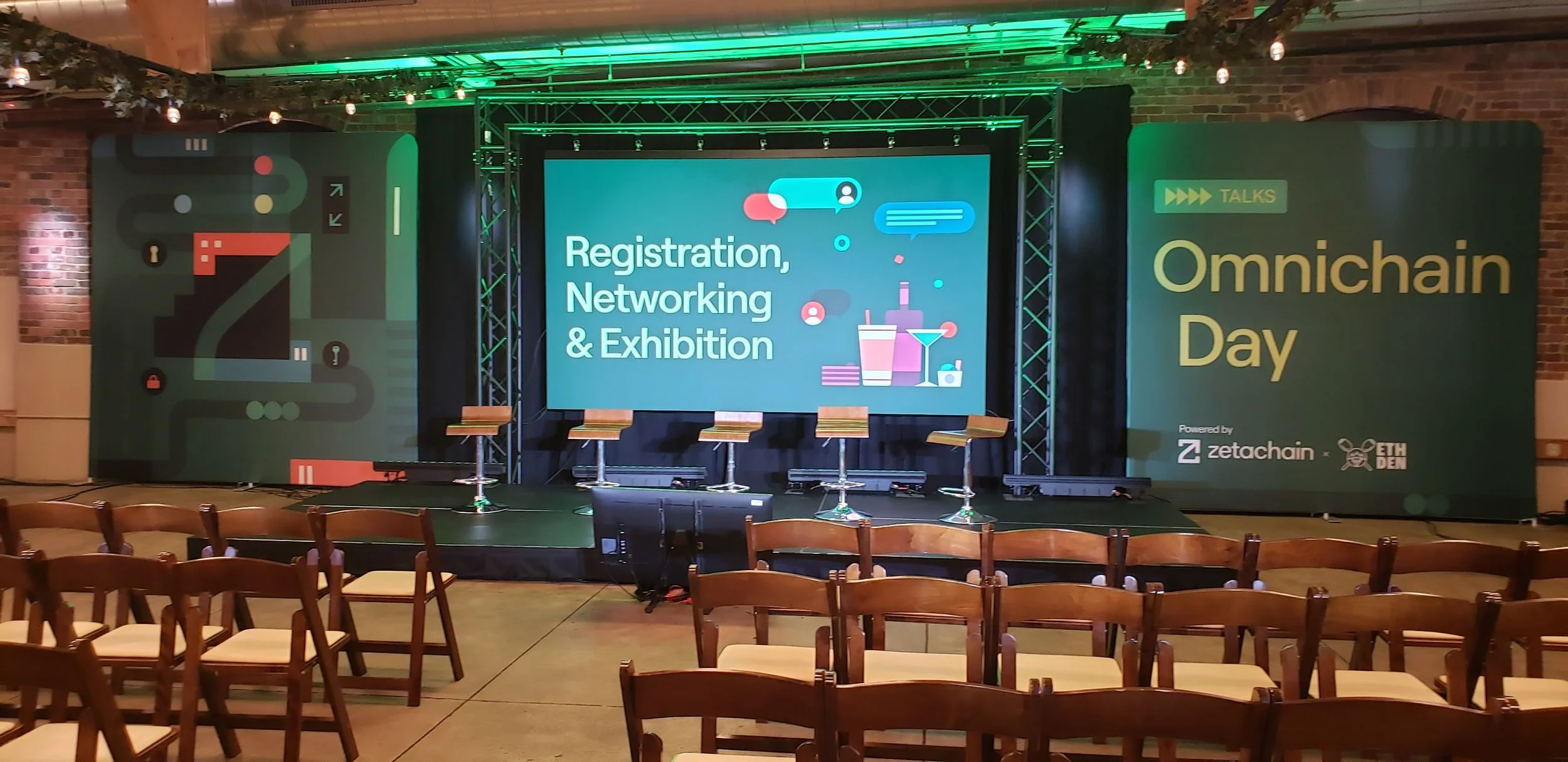 ZetChain2LEDwallandbranding orig.jpg