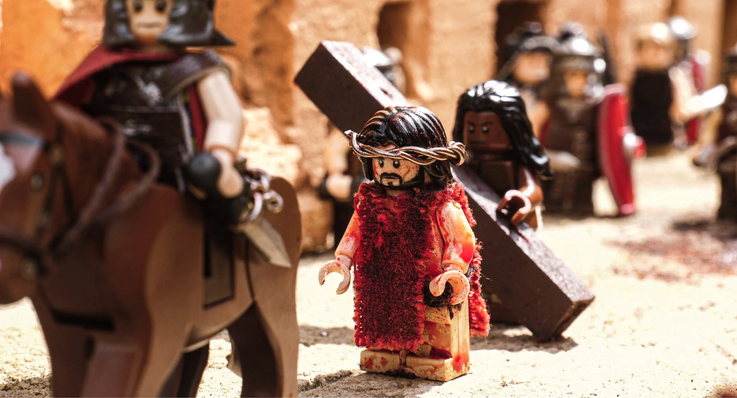 Screenshots-for-website_0009_THE_MESSIAH_A_BRICKFILM_MASTER-00.19.27.469.jpg