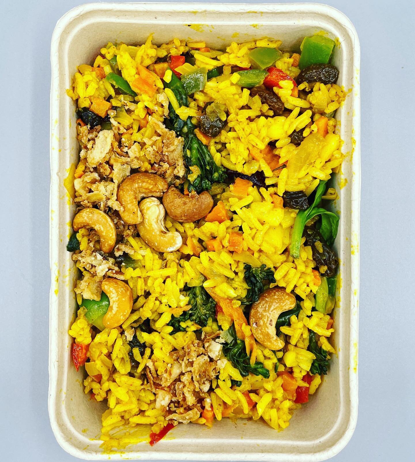 Pineapple fried rice 🌾 
The LDN fit club favourite Thai pineapple fried rice! 
|
|
|
|
|
|
|
|
|
|
|
|

#friedrice #foodie #food #foodporn #foodphotography #foodstagram #chinesefood #instafood #chicken #rice #foodblogger #foodlover #yummy #delicious