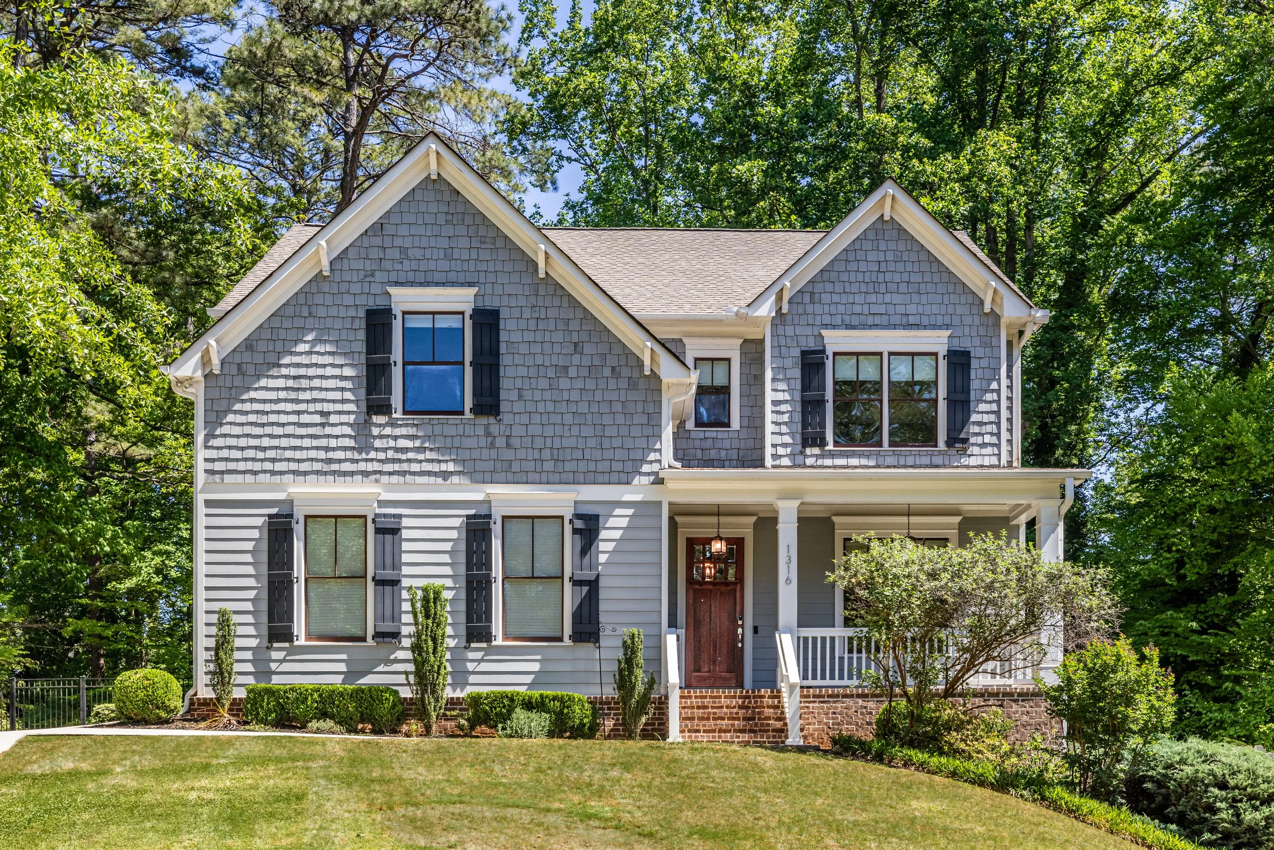 1316 Arnold Ave NE