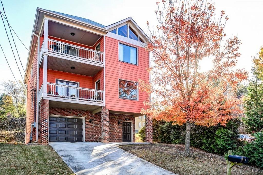 724 Connally | Summerhill | Exterior Front Before