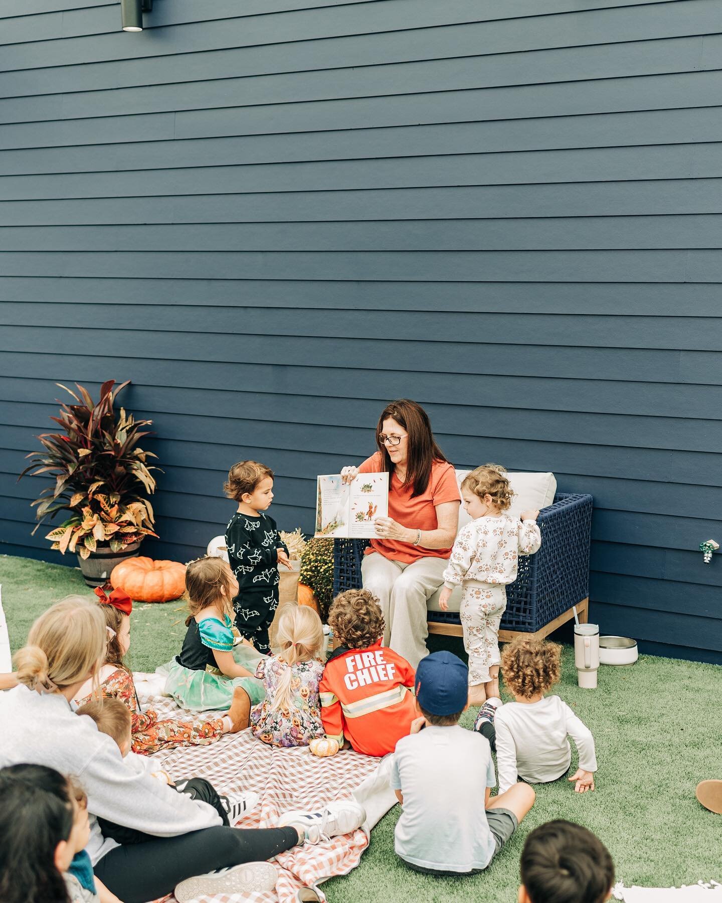 November 13th we will be hosting another Story Time! Bring your little turkeys by from 10:30-11:30am for fun and friendship. 💛